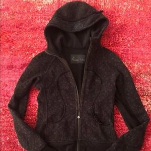 LULULEMON BLACK SCUBA HOODIE
